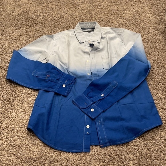 Aeropostale classic fit chambray shirt in blue dip dye Size S/P - Picture 1 of 4